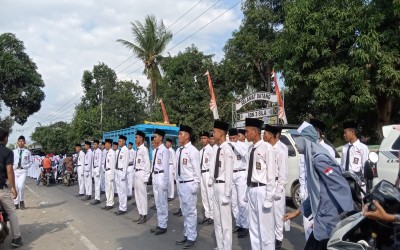 Siswa-Siswi SMA Negeri 11 Palembang Berpartisipasi dalam Gerak Jalan Indah tingkat SMA/SMK